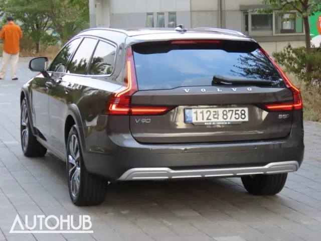 Volvo V90 2022 photo 4