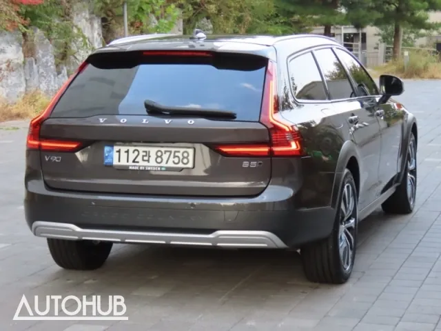 Volvo V90 2022 photo 3