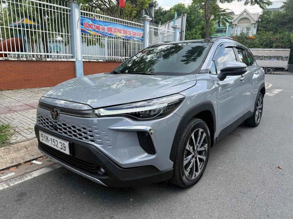 Toyota Corolla Cross 2025 photo 2