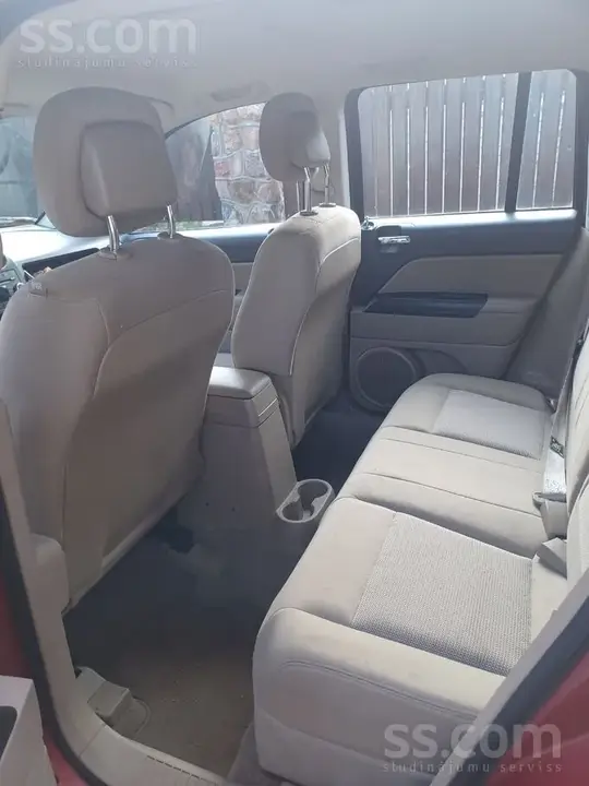 Jeep Compass 2011 photo 5