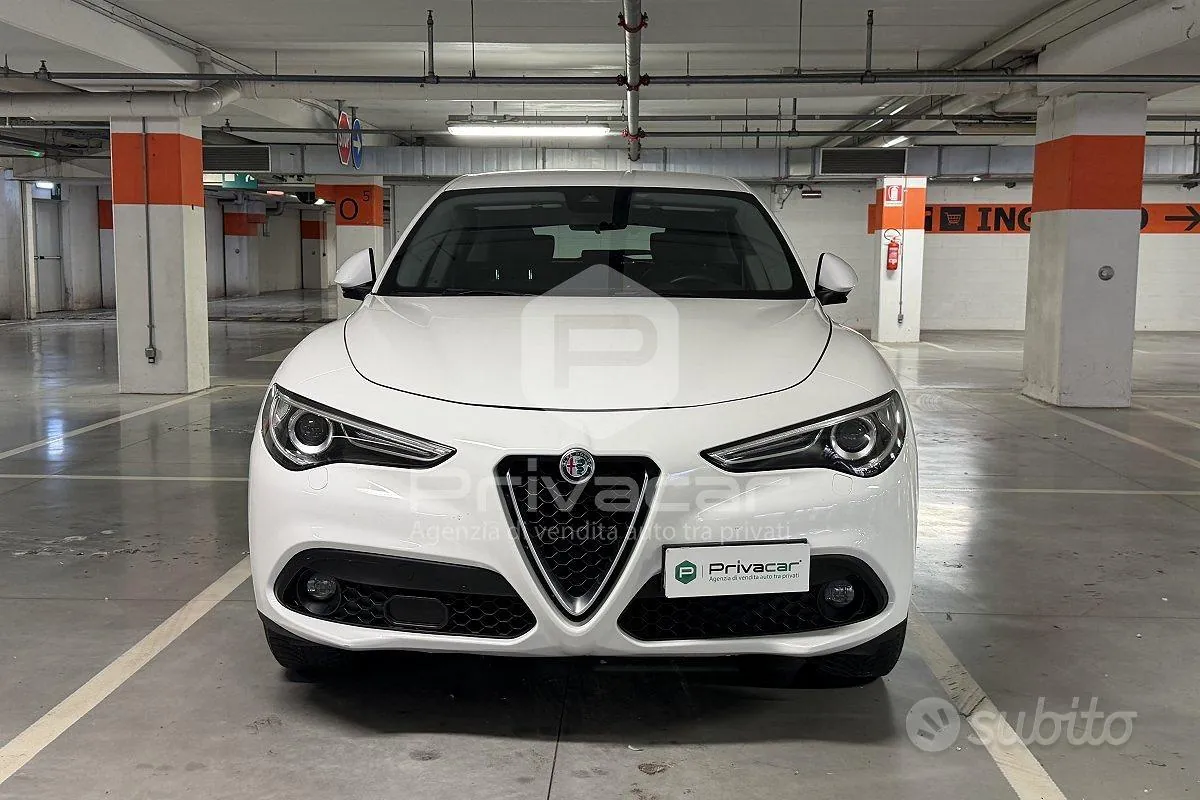 Alfa Romeo Stelvio 2018 photo 2