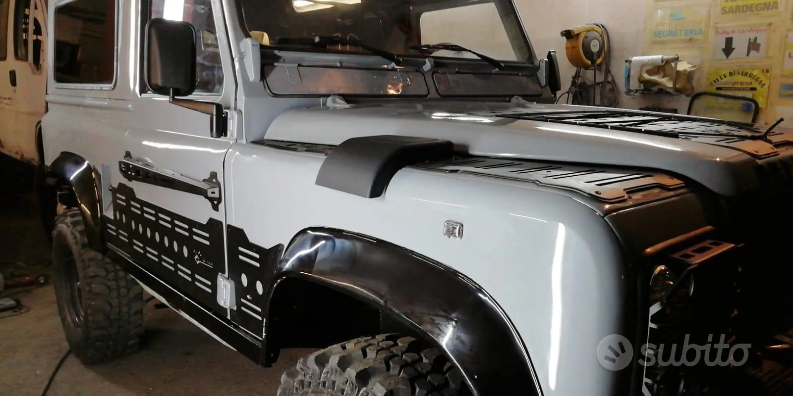 Land Rover Defender 1991 photo 3