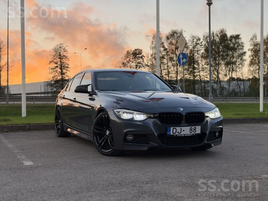BMW 330I