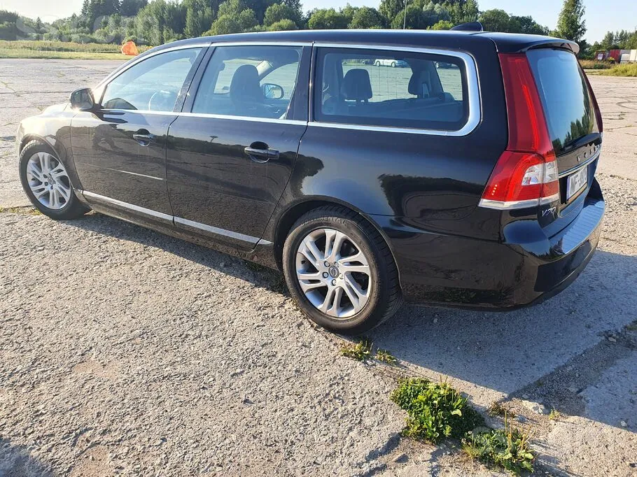 Volvo V70 2015 photo 3
