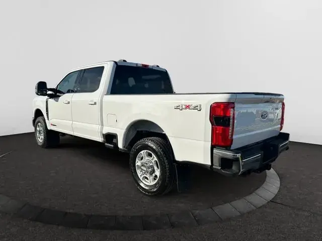 Ford F350 2027 photo 3