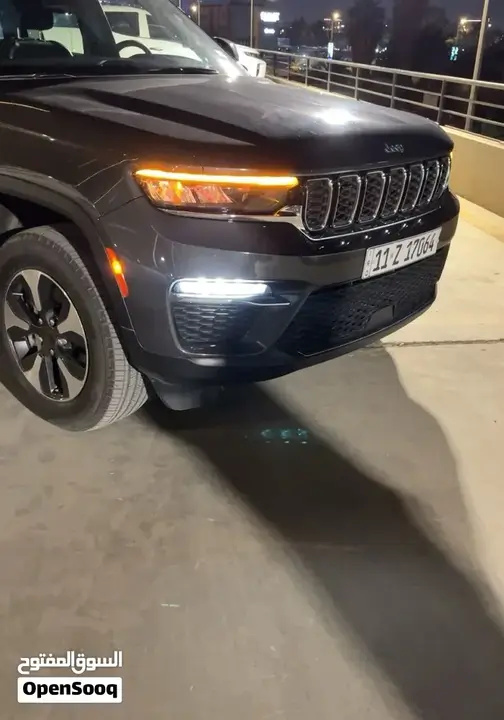 Jeep Grand Cherokee 2024 photo 3