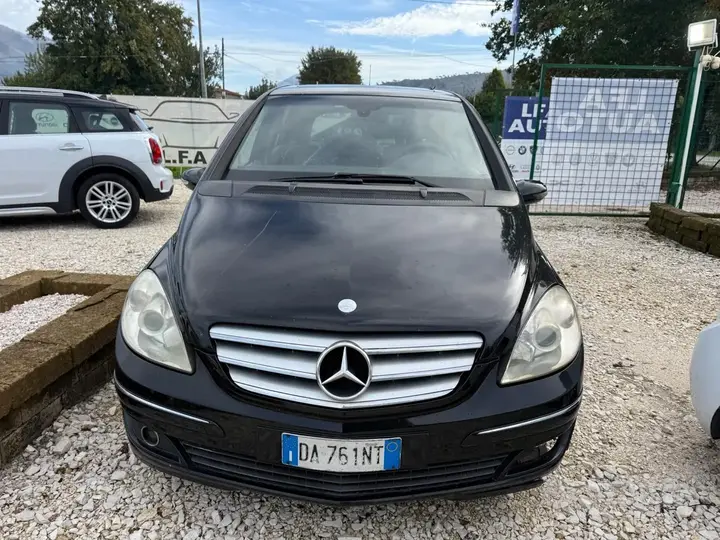 Mercedes-Benz B 200 Cdi 2006 photo 2