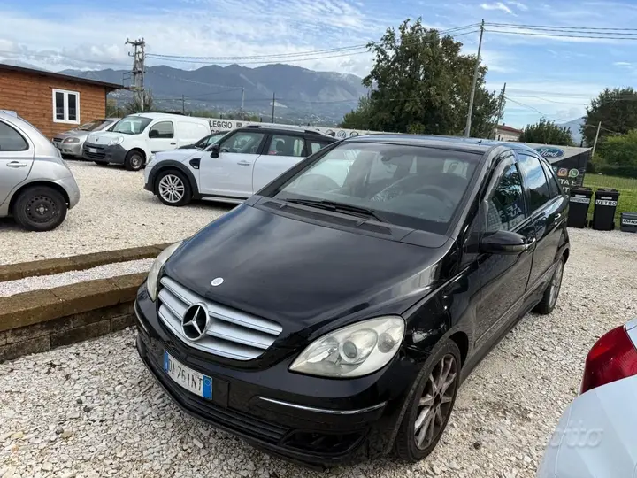 Mercedes-Benz B 200 Cdi