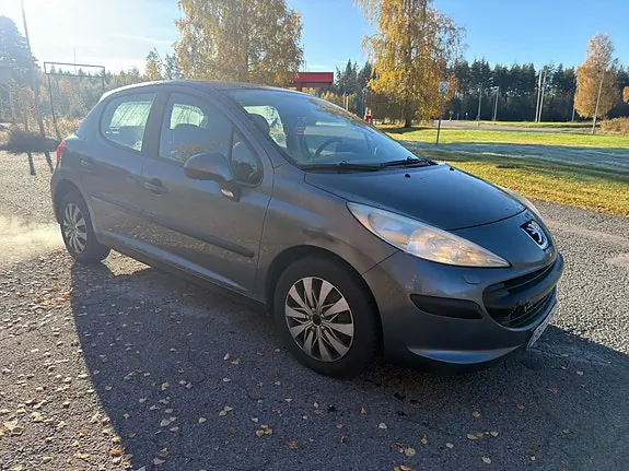 Peugeot 207 2007 photo 3