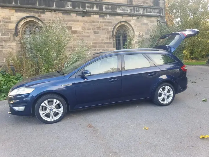 Ford Mondeo 2011 photo 4
