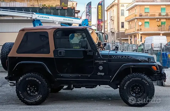 Jeep Wrangler 2000 photo 3