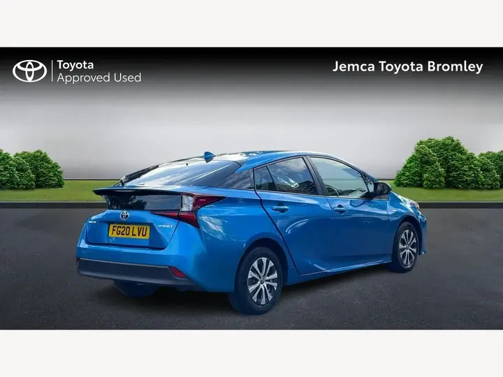 Toyota Prius 2020 photo 2