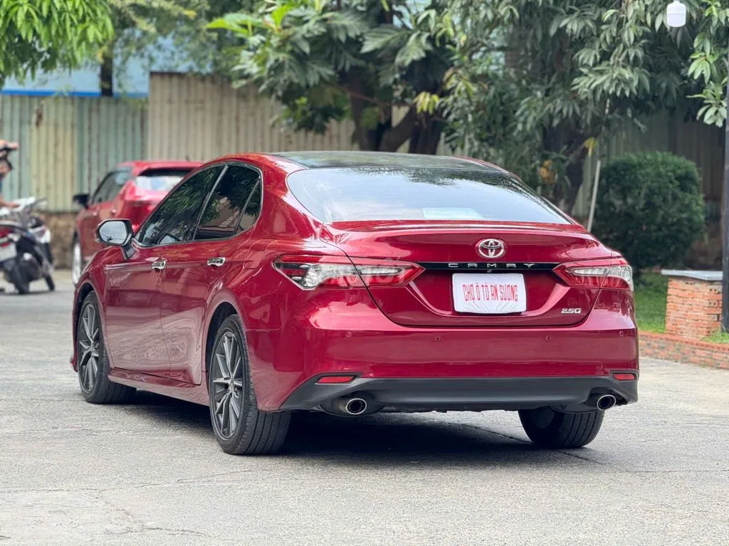 Toyota Camry 2022 photo 5