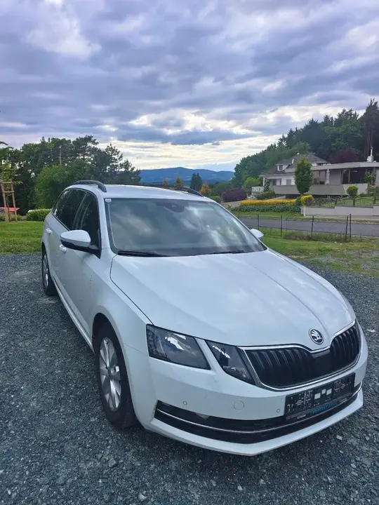Skoda Octavia 2018 photo 2