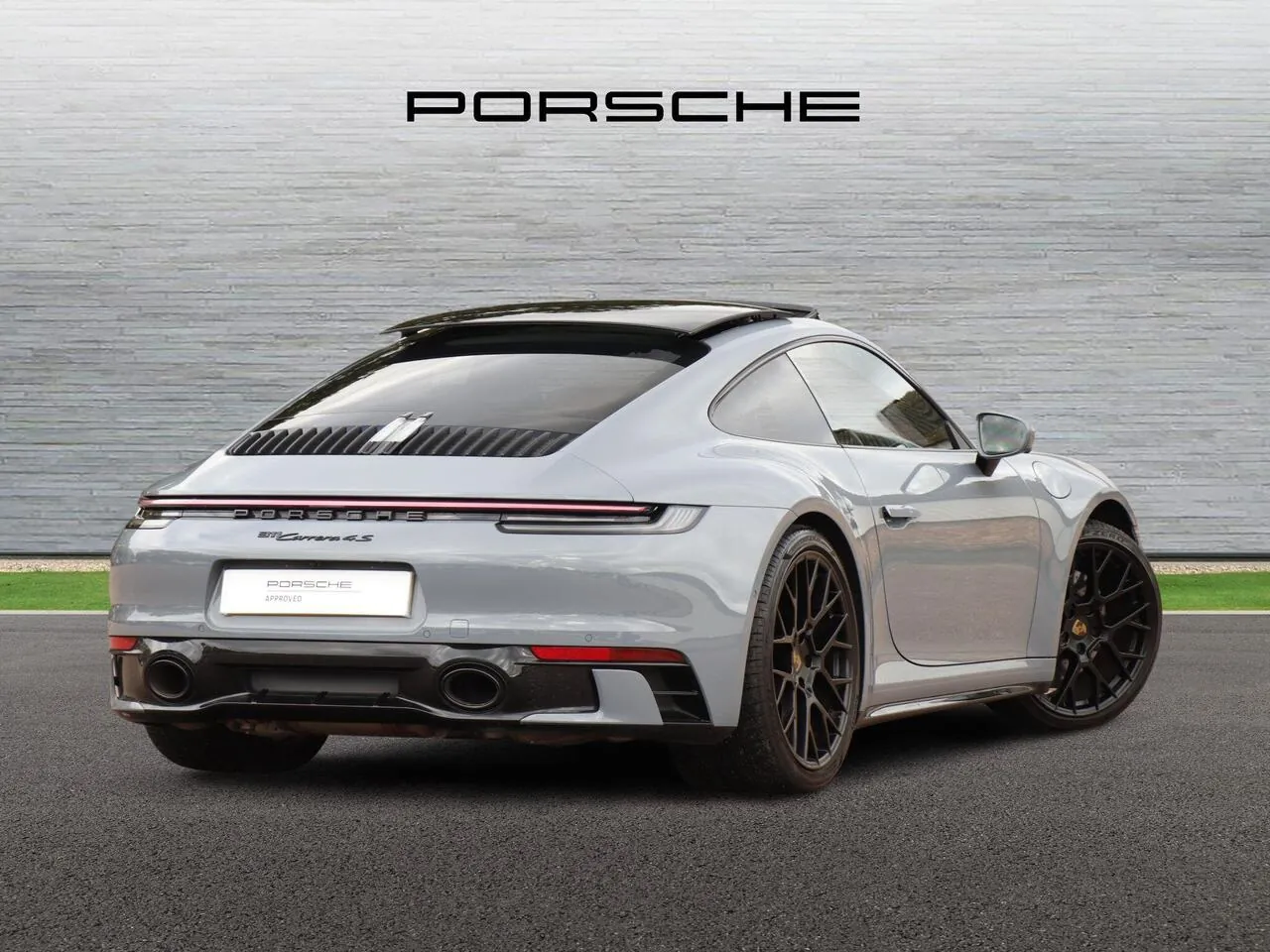 Porsche 911 2023 photo 3