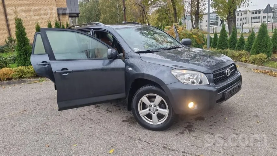 Toyota Rav4 2005 photo 2