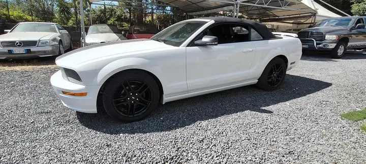 Ford Mustang 2006 photo 3