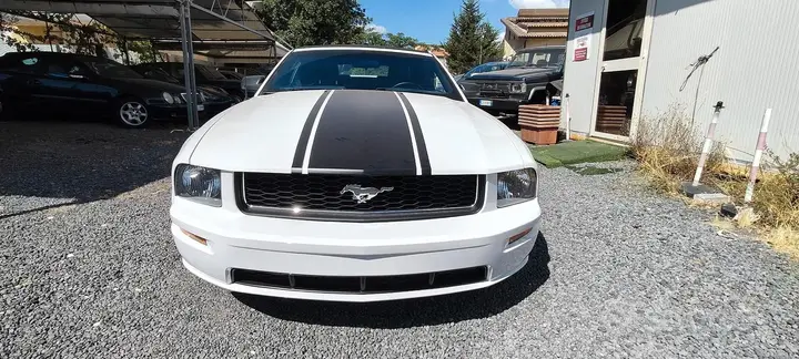 Ford Mustang 2006 photo 2