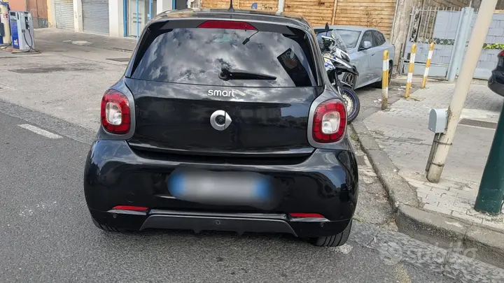 Smart Forfour 2018 photo 2