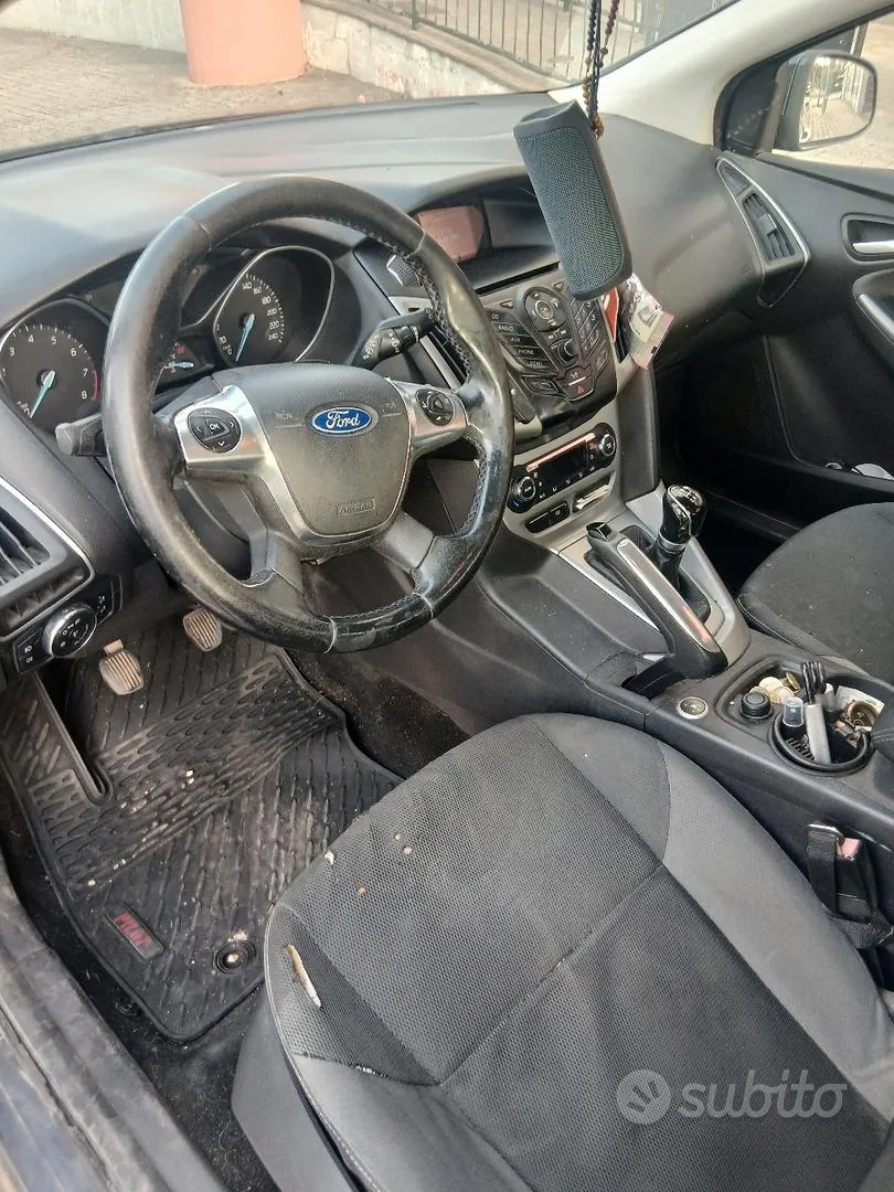 Ford Focus 2013 photo 2