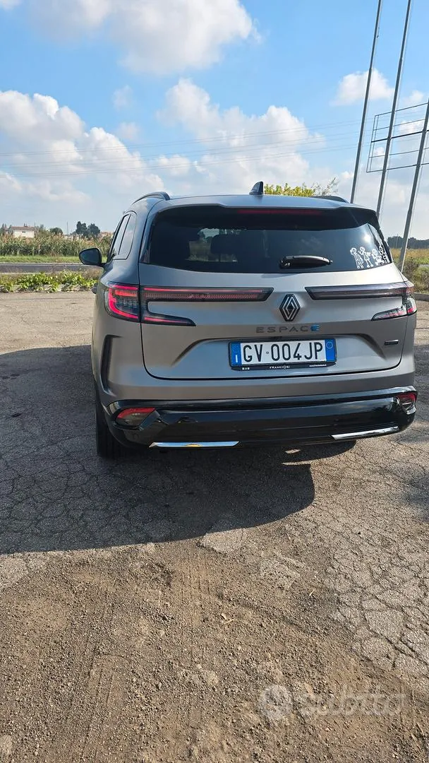 Renault Espace 2024 photo 3