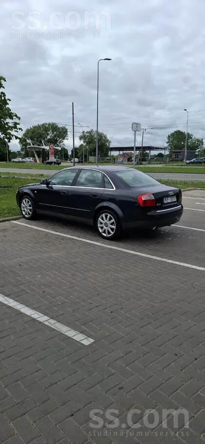 Audi A4 2001 photo 4