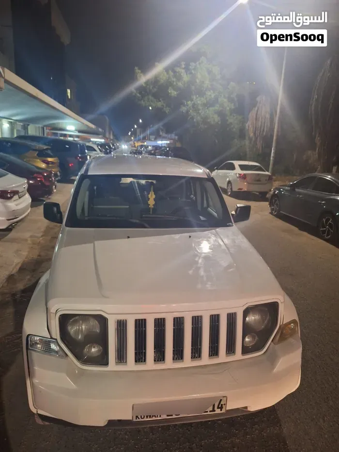 Jeep Cherokee 2011 photo 5