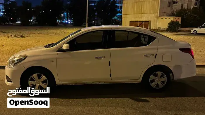 Nissan Sunny 2016 photo 2