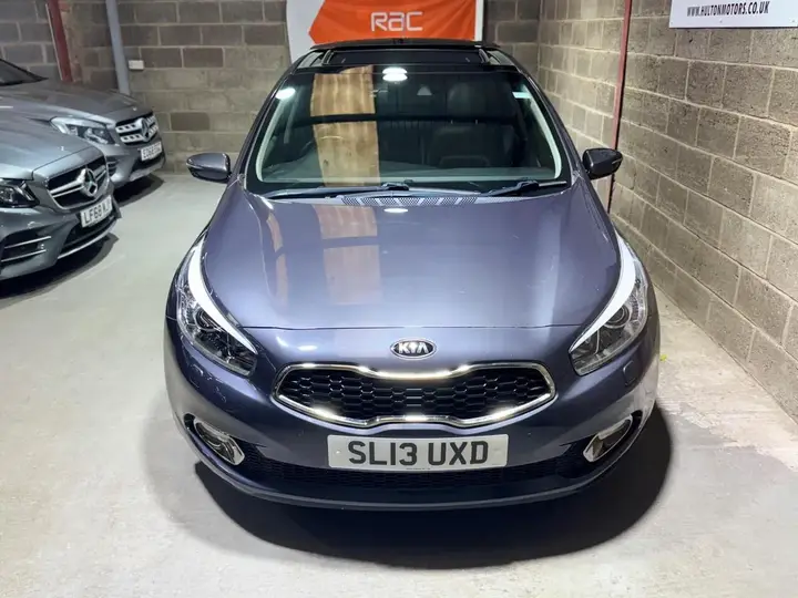Kia Ceed 2013 photo 4