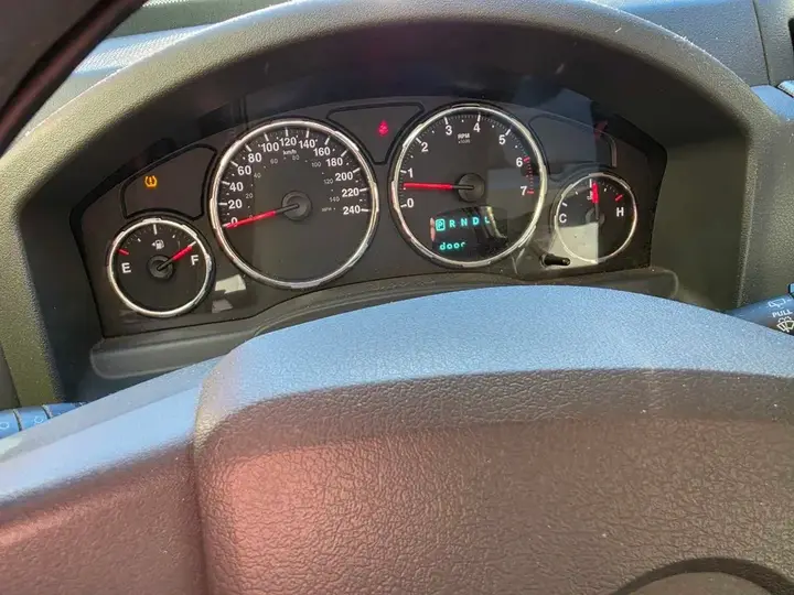 Jeep Liberty 2008 photo 5