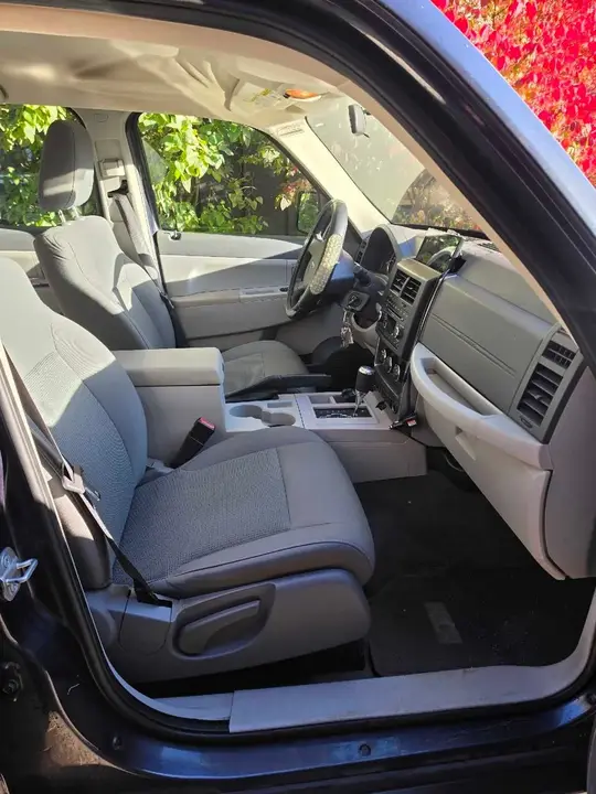 Jeep Liberty 2008 photo 3