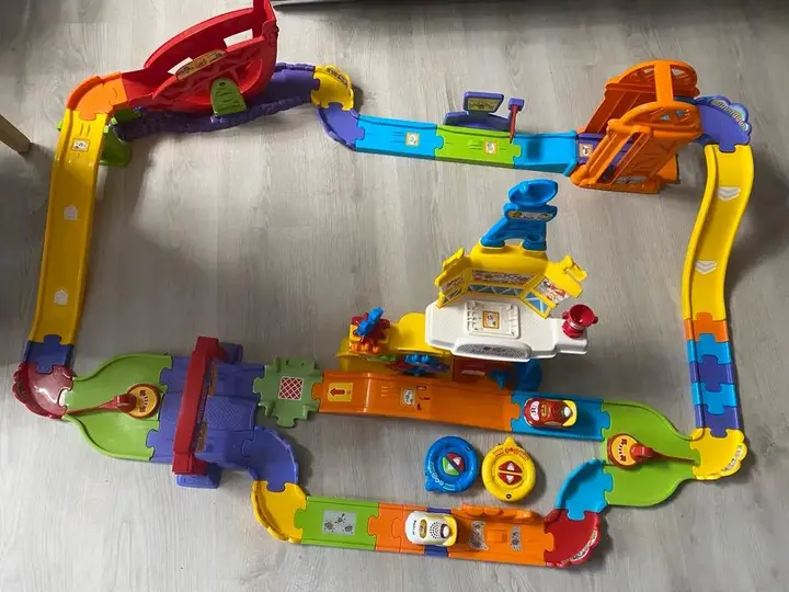 Vtech Rennbahn