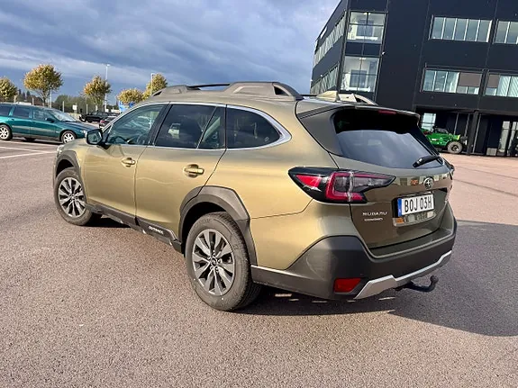 Subaru Outback 2023 photo 2