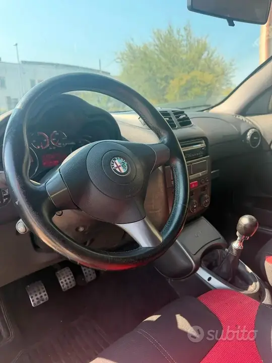 Alfa Romeo Gt 2008 photo 5