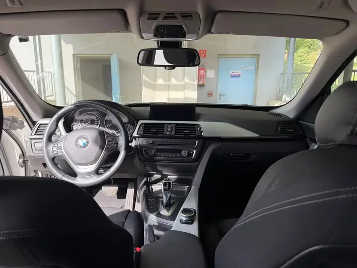 BMW 320D 2014 photo 3