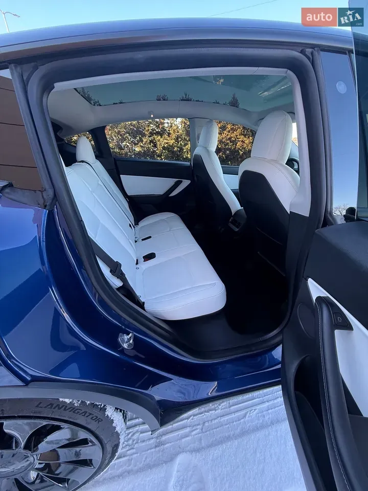 Tesla Model Y 2022 photo 5