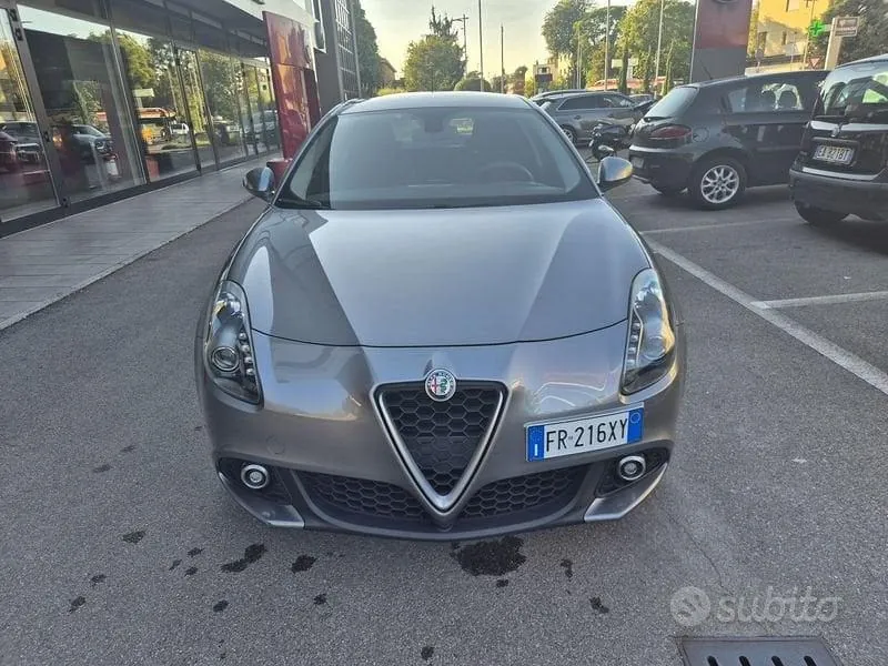 Alfa Romeo Giulietta 2018 photo 2