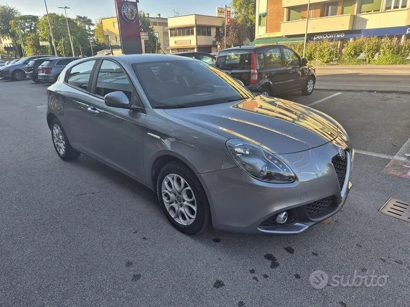 Alfa Romeo Giulietta 2018 photo 3