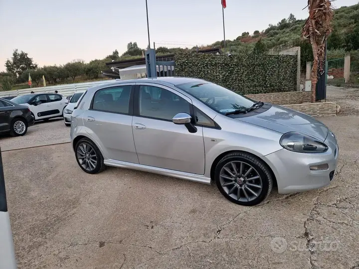Fiat Punto 2013 photo 4