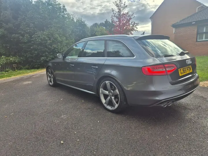 Audi A4 Avant 2015 photo 4