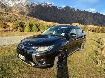 Mitsubishi Outlander 2015 photo 2