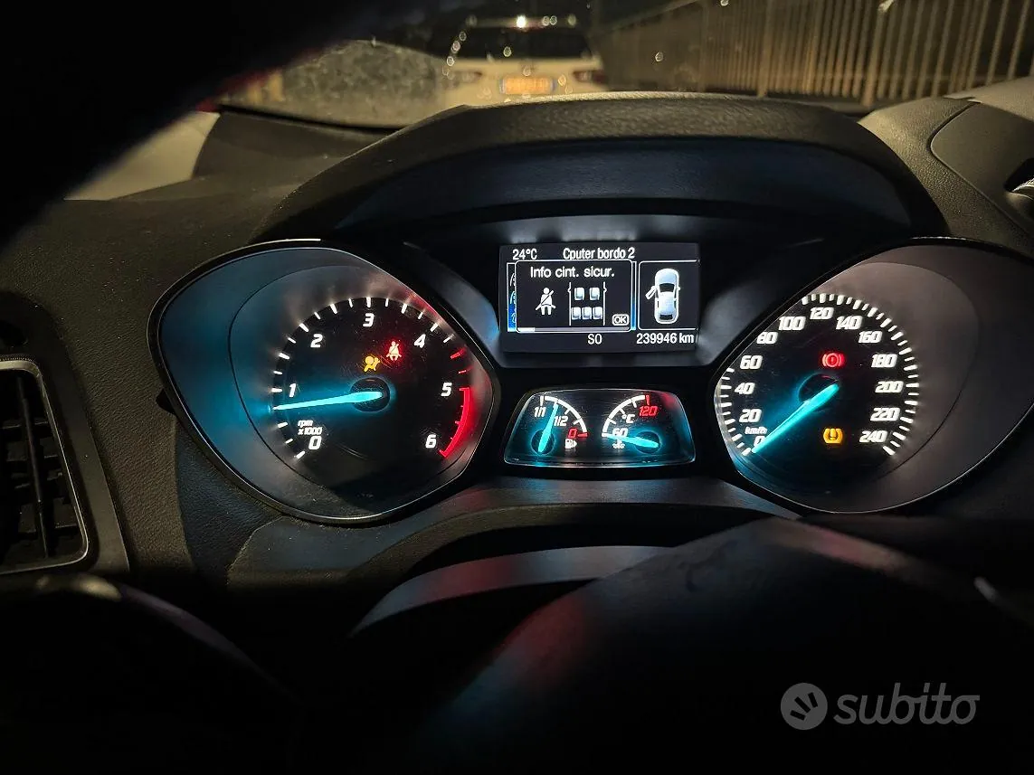 Ford Kuga 2016 photo 5