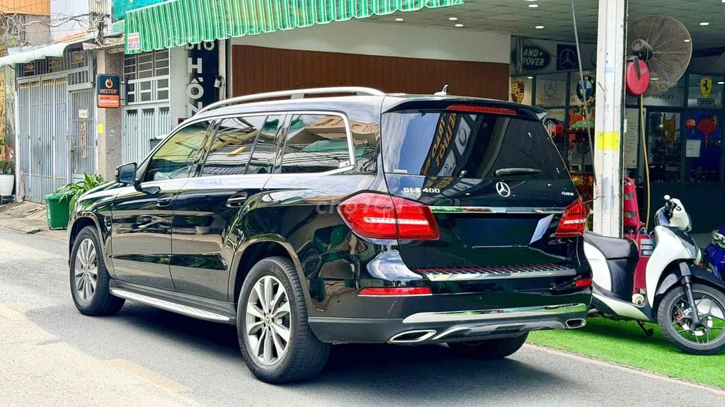 Mercedes-Benz Gls-Class 2017 photo 2
