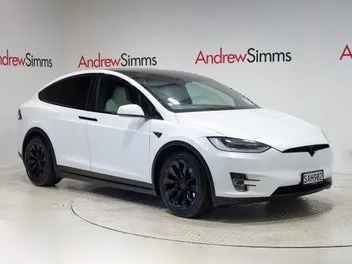 Tesla Model X 2018 photo 2
