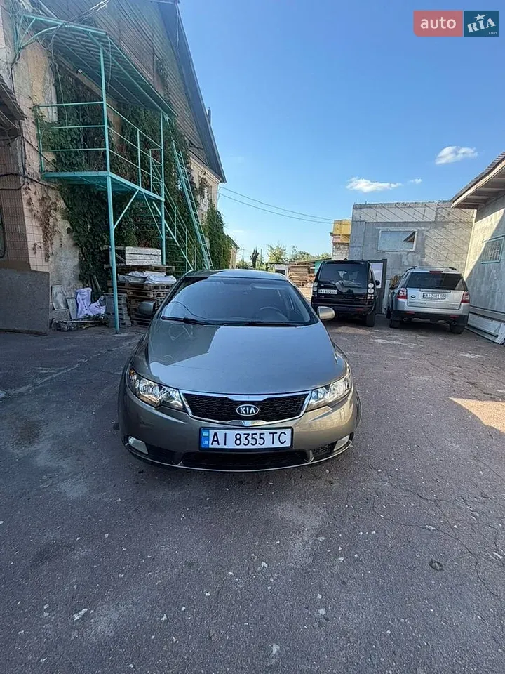 Kia Cerato 2011 photo 3