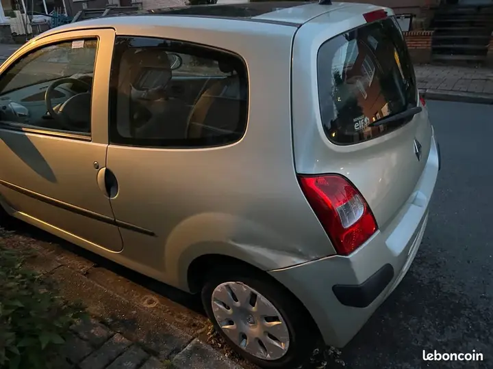 Renault Twingo 2008 photo 2