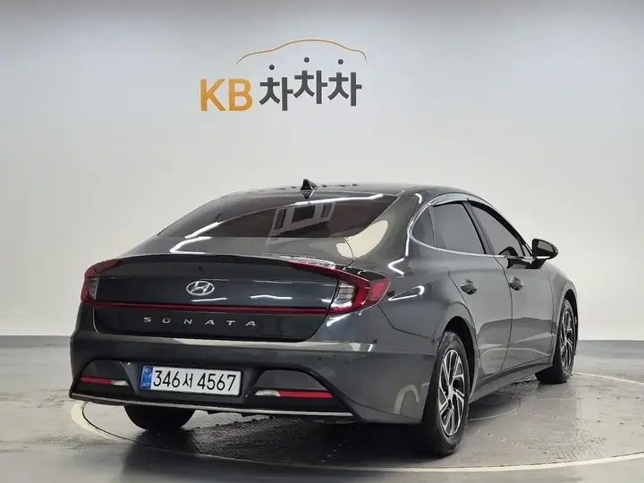 Hyundai Sonata 2022 photo 3