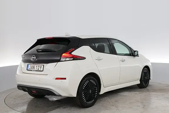 Nissan Leaf 2023 photo 5