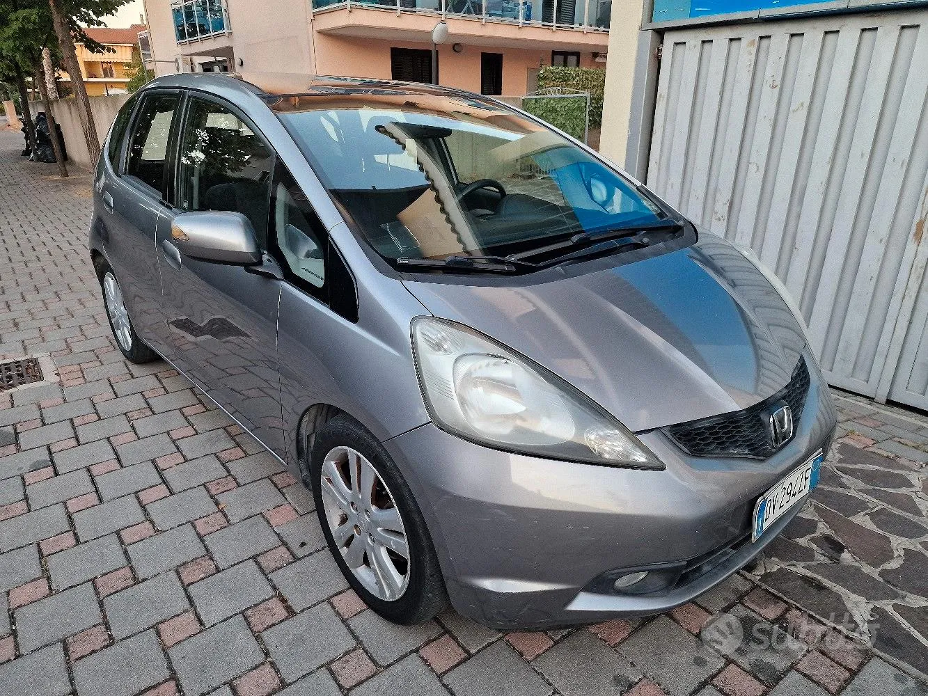 Honda Jazz 2009 photo 2