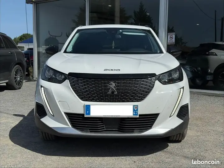Peugeot 2008 2022 photo 2